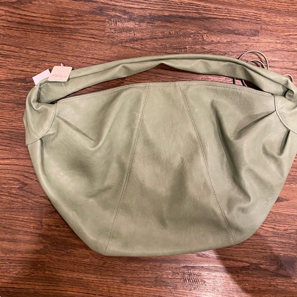 Free People NWT Slouchy Carryall in Spearmint - Picture 3 of 10